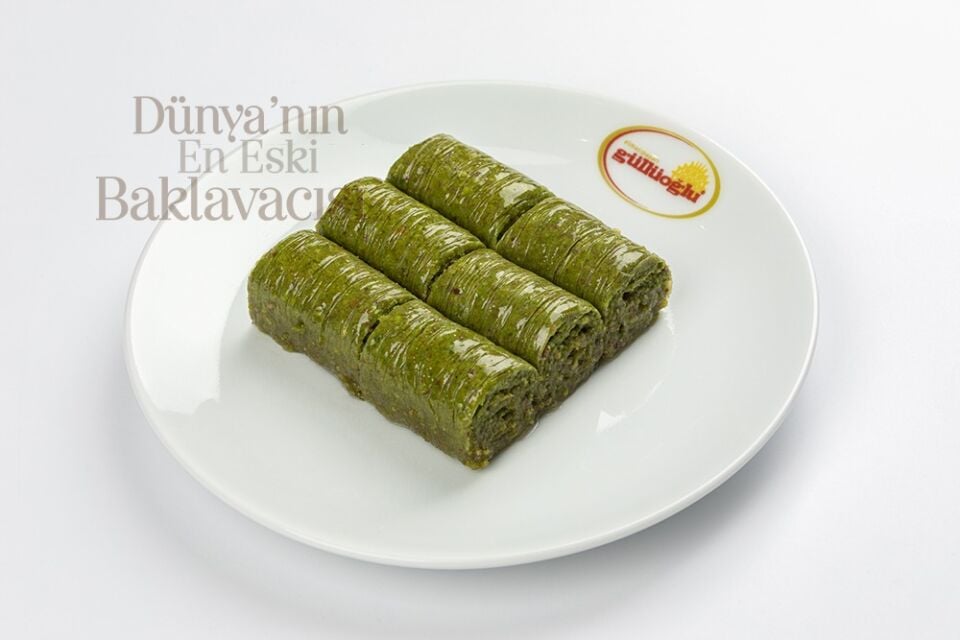 Fıstıklı Dolama (Sarma)