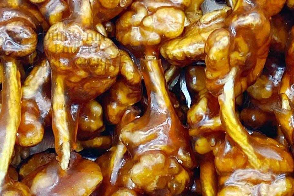 Walnut-filled Antep Sausage